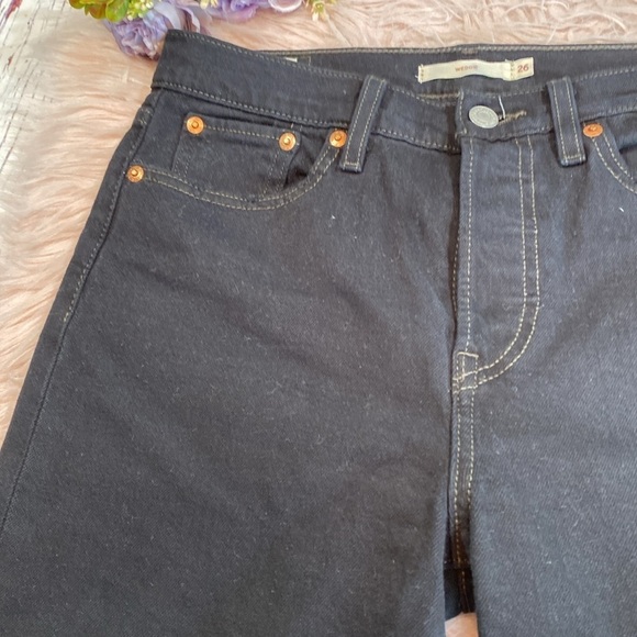 Levi’s Wedgie Icon Fit Black Distressed Jeans sz 26 - Picture 3 of 14
